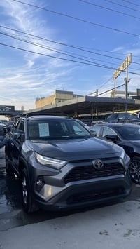 راف 4 XLE • ٢٠٢٣ • بدون صبغ