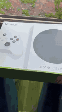 Xbox 512 series s 
جديد مو مستعمل 
***********
