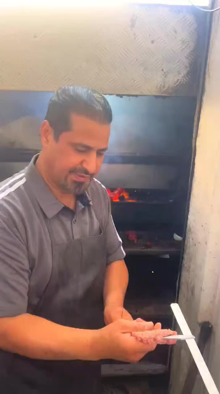 ريوك العيد متنوع في عراقنا الحبيب ❤️😁
مثل أهل بغداد كاهي وكيمر 👏
أهل الجنوب مسموطه 💥
الفرات الأوسط بحت 🫡
أم الريوك لمصباح العيد الصحيح
هو كباب من مطعم قاسم الحمزاوي العم الغالي ابو محمد 
النفسية الطيبة والترحيب الحار والطعم الي ما يتنافس 
#عيدكم_مبارك_وكل_عام_وانتم_بالف_خير 
@إشارة


**إذا كنت صاحب هذا الإعلان وتريد حذفه لأي سبب، رجاءا أرسل رسالة إلى الدعم الفني**