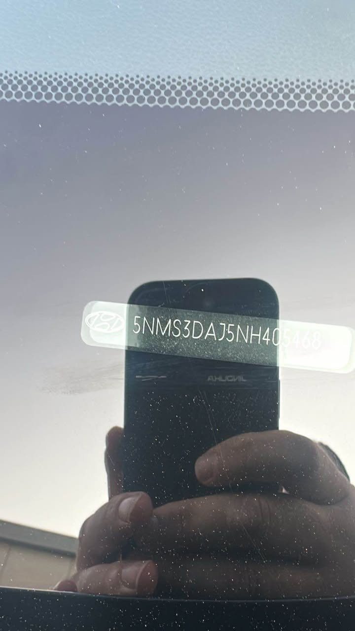 هونداي سنتافي 2022 سياره فووووول فوول مواصفات 
بيها بونيد صبغ والارباك ستيرن سايق فقط طاك فقط 
 بدون دواخل وشاصي موجود بالصوره
عنوان دهوك 
سياره ماشيه 115ميل
210$
*********** دهوك, العراق
