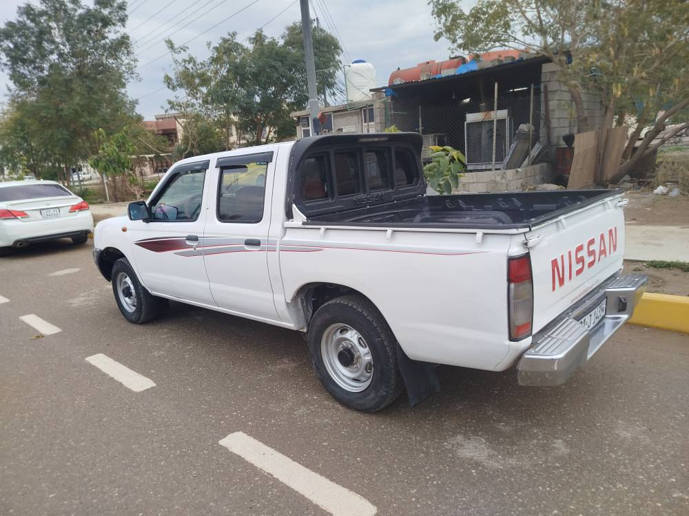 نیسان پیکاب مۆدیل2009 سێ پارچەی پێشەوەی بۆیاخە بەبێ ناوگرتن 170هەزار ڕۆشتوە ومەکینەی نەکراوەتۆ گێڕومەکینەوئەکسلی بەشەرتە سەنەوی تازەیەتا2030
تەنهافرۆشتنە 123گەڵاو مەجال 
*********** السليمانية, العراق
