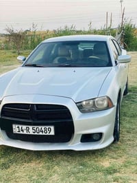 سيار جارجر للبيع موديل ٢٠١٢ مكينه ٣٦٠٠ سياره نضيفه ومرتبه مكينه كير كف...