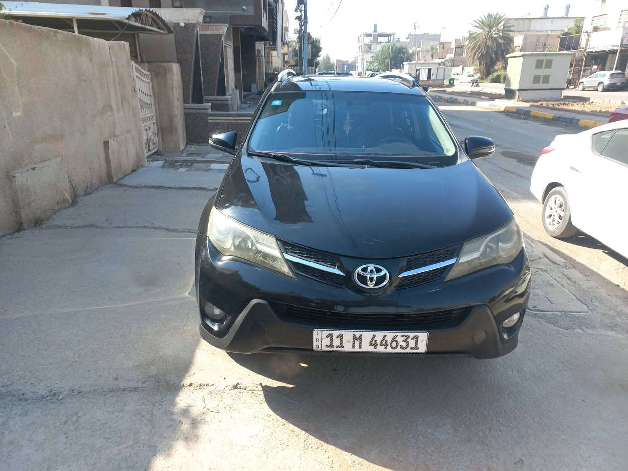 السلام عليكم للبيع مستعجل تم تنزيل السعر ١٢٥٠٠$  راف فور  فول مواصفات  موديل  2014 صور الحادث بالمنشور والسونار  السيارة مابيه اي نقص ٣قطع صبغ  مكان السيارة بغداد  تحويل ثاني يوم السيارة بأسمي رقم بغداد 
للتواصل ***********
