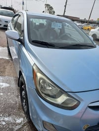 اكسنت 13 امريكي حادث فقط بنيد مبدل  باقي السياره ليبل واحد  محرك كير م...