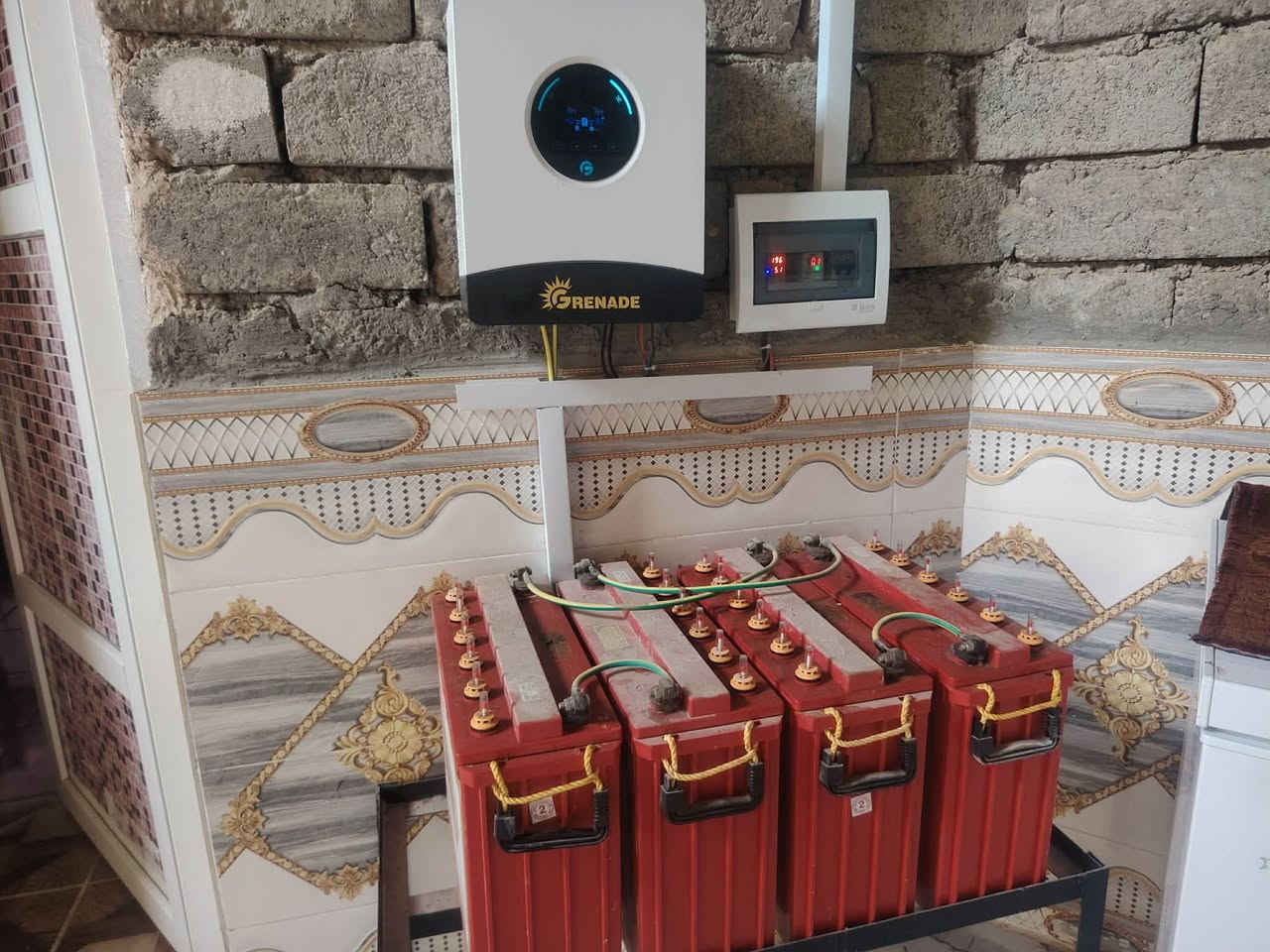 يوجد منظومة طاقة شمسية للبيع ☀️
🔹 4 ألواح شمسية.
🔹 4 بطاريات.
🔹 تشغيل حتى 8 ساعات نهارًا و6 ساعات ليلًا 

📞 للاستفسار: ‭***********‬
