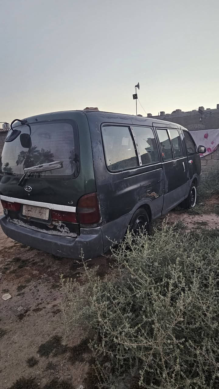 بريجو للبيع كير اكسر محرك مضبوطات سياره بديها حلو مابي خياسات دواخلها حلوه السعر ٢٥ البصره ابي الخصيب ***********
