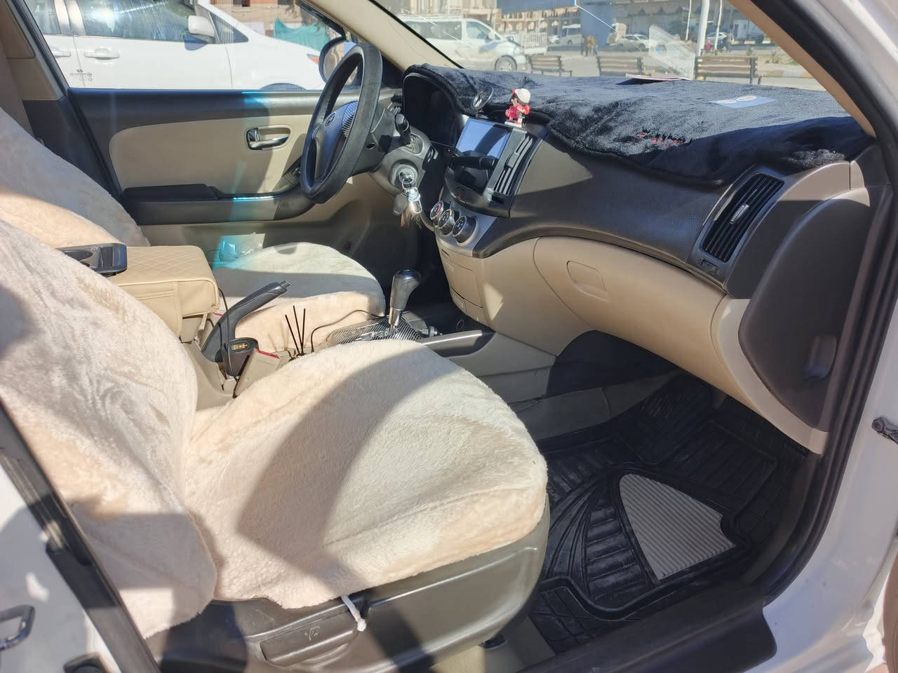 سلام عليكم النتره للبيع
2011
محرك 1600 مكفول
بيه قطعتين صبغ وربع من الجاملغ  
تخم تاير 
صدر امامي خلفي جديد 
مدوشمه جديد 
سنويه هزه لوحات جدد
مكاني تكريت 
ماناقصه كلشي 
سعر 104 وبيه مجال 
***********
