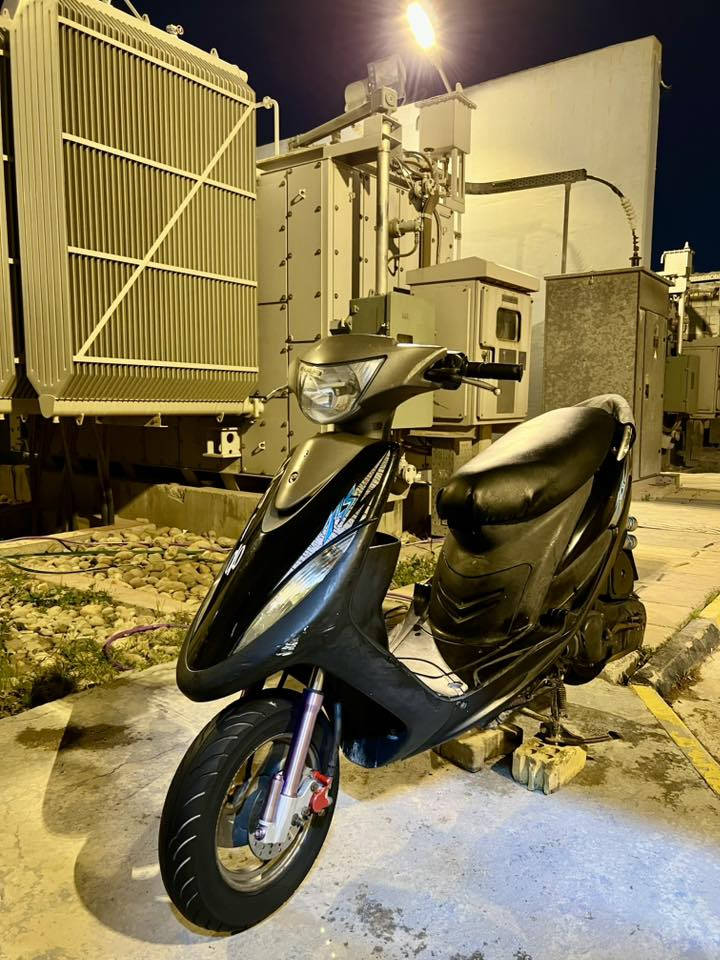 ماكس عدلة بلادية من التاير للتاير كاملة  تشتغل نكرة سعرها ٦٠٠ الف قفل مكاني ساحة عدن ما متواجد على الفيس فقط اتصال وتساب 
***********
