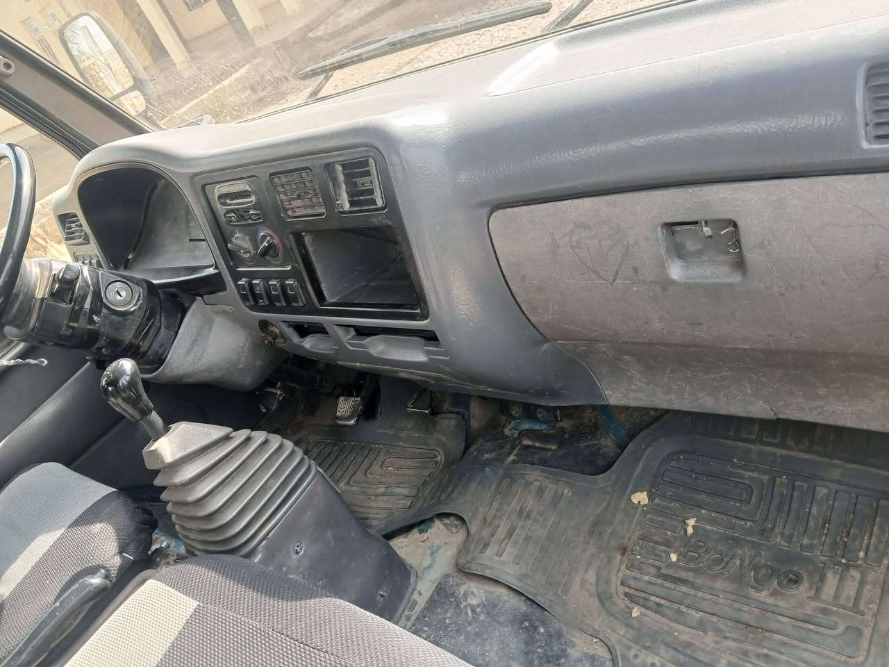 السلام عليكم كيا فونتيره للبيع رقم بغداد فحص بيه وكاله خاصه السعر ٣٥ وبيه مجال الستفسا ع الرقم ***********
المكان الشرقاط اسديره
