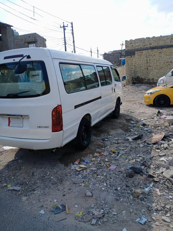 السلام عليكم اج وان مديل 2015 سياره لا ضربه صبغ قليل مكينه كير اكسن حداده كله جديد كفاله تخم تاير جديد اتصال ***********
