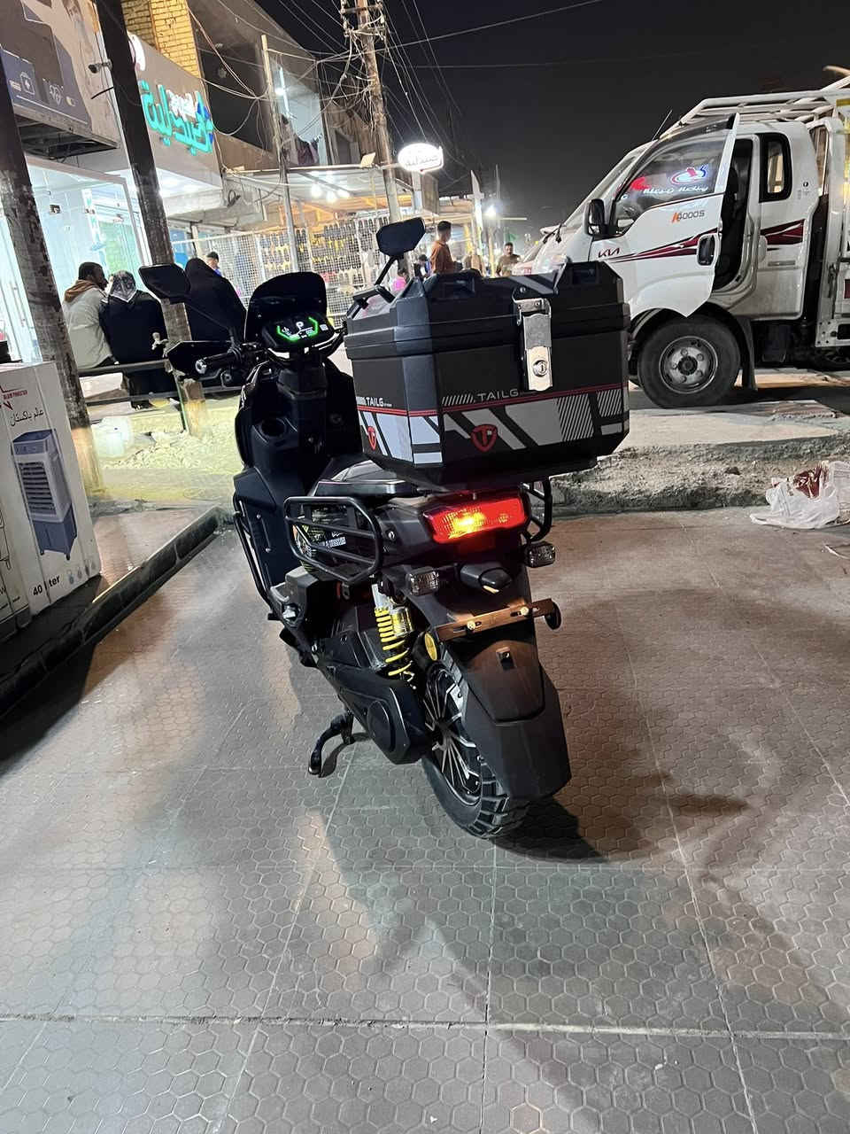 السلام عليكم داجه اباتشي جديده شوفت عينكم
6 بطاريات 

قفل ستيرن 

انذار سرقه 

لايت عالي ناصي 

ملف 3000 

باقي المواصفات معروفه

مكاني البياع الشرطه الرابعه 

***********

متواجد واتساب وفيس
