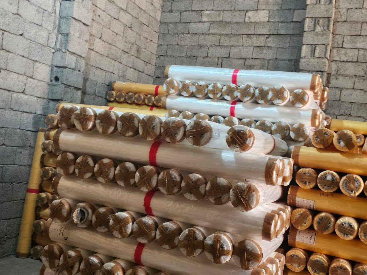 السلام عليكم يتوفر نايلون الزعيم وزن الروله 40كيلو 
ونايلون القلعه وزن الروله35 كيلو
للاستفسار ***********

