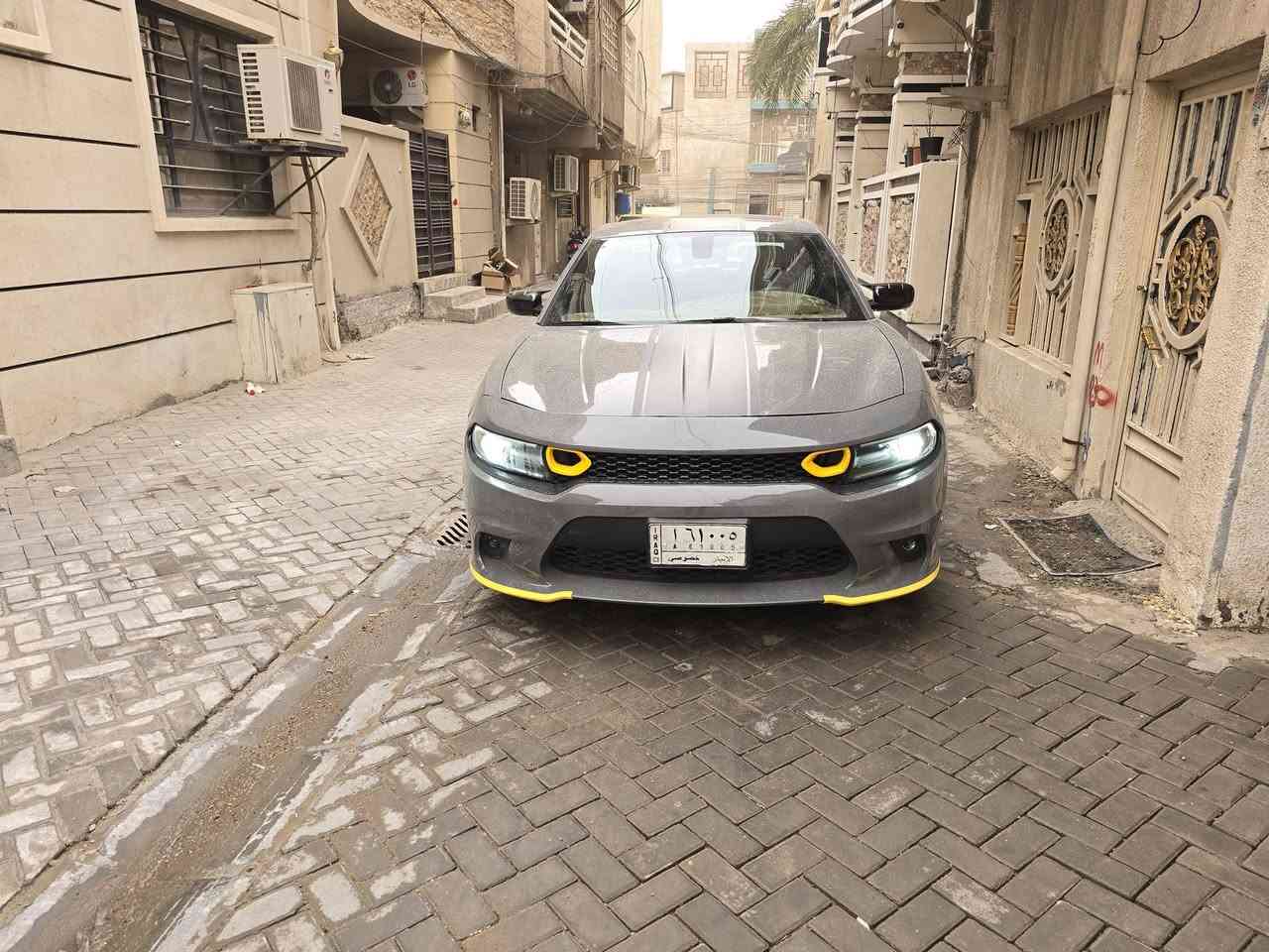 السيارة موديل 19 بدون حادث ايرباكات كلهة سليمة ماشية 54 الف كيلو حادث بالعراق جاملغ خلفي 
مواصفات السيارة فول واحد على واحد فتحة سقف حساس خلفي كامرة خلفية كشنات كهرباء تدفئة وتبريد  رادار 
السيارة جاهزة ماتصرف عليهة ابد رقم انبار معوقين تصير حرة بعد 4 شهور بالضبط السعر 210 وبيها مجال للتفاوض 
للإستفسار الاتصال ع الرقم 
***********
