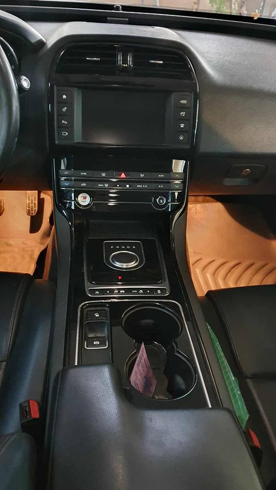 مۆدێلی ٢٠١٧ فول مواسەفات XE
چەمەلەغی سەکن و دەرگای سەکن کلێرە
تەنها دوو بست لە هیلالی دوای سایەق بۆیاغە
٧٤ هەزار مایل ڕۆیشتوە
سەنەوی و ژینگەی تازەیە تا ساڵی ٢٠٣٠ 
بەناوی خۆمەوەیە
مەکینەی ٤ پستۆنە، ٢٠ تۆربۆ
سعری ١١٨ وەرەقە  قفل قفل
شوێنم دوکانی سیاحی دخان, السليمانية


**إذا كنت صاحب هذا الإعلان وتريد حذفه لأي سبب، رجاءا أرسل رسالة إلى الدعم الفني**