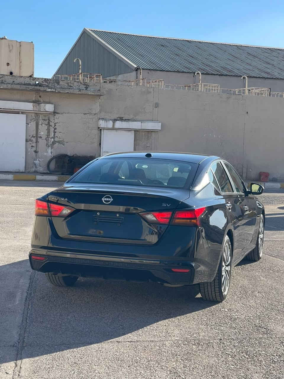 التيما Svبابين صبغ
بدون ايرباك 
بدون دواخل و شاصي 
بجم و خلفي كبس 
محرك 2.5L(4V)
موصفات SV
بصمة 
سعر 149كورك واتساب ***********
