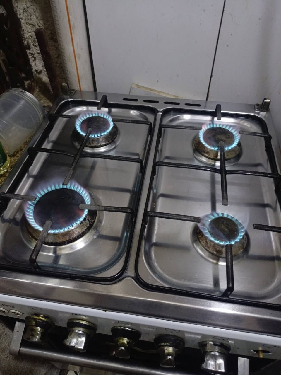 طباخ للبيع النار كلش قويه الجام مكسور والفرن شغال رايدته ب٥٠ مكاني الشعب


**إذا كنت صاحب هذا الإعلان وتريد حذفه لأي سبب، رجاءا أرسل رسالة إلى الدعم الفني**