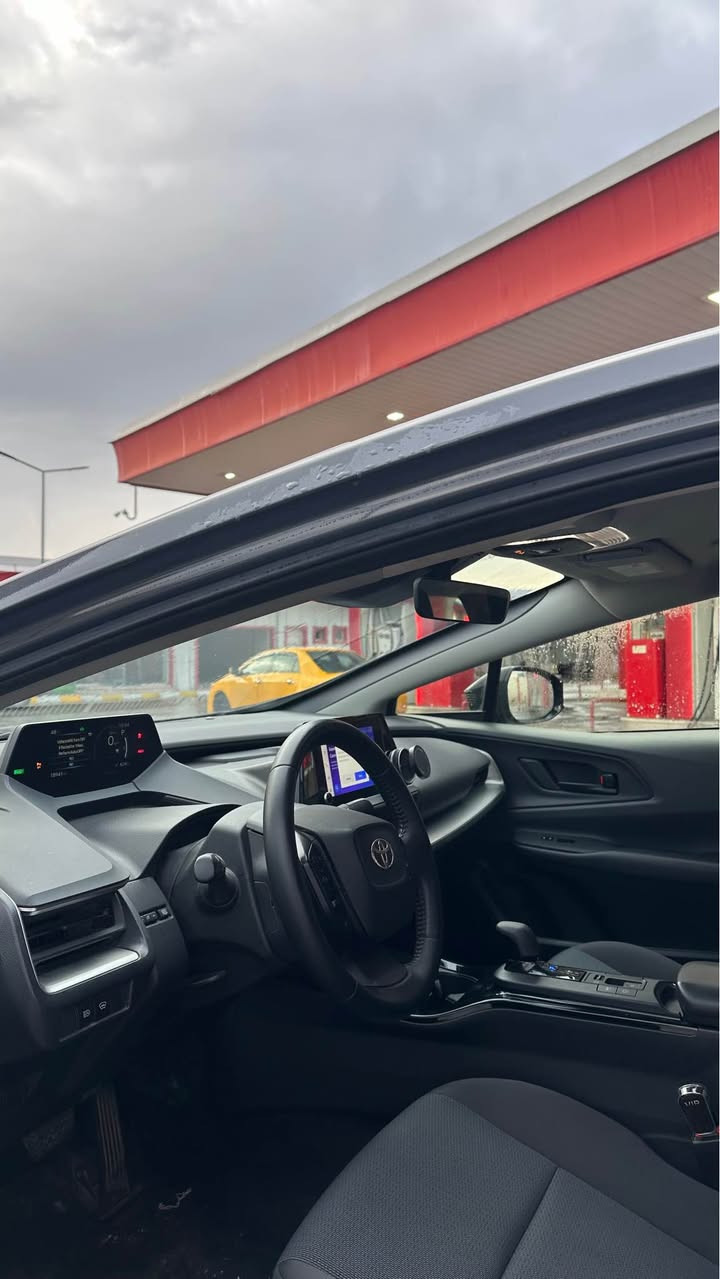 بريوس سمنتي مميز  🩶
مودیل 2024 امريكي 
فول مواصفات ما عده فتحه السقف
بصمه 
ویل کروم
لایت عدسه زينون
كاري بلي 
سنویه جدید لحد 2030
رقم كركوك شرط التحويل 
تایرات جدید
پولیش جدید 
سیاره جاهزه وحیل حلوه 
بیها قطعه وحده  فقط ( جامرلغ السكن وشبر بالونيد )
سعره مناسب/165🔥 وبیها مجال 
الرقم/ ***********
الرقم / *********** كركوك, العراق
