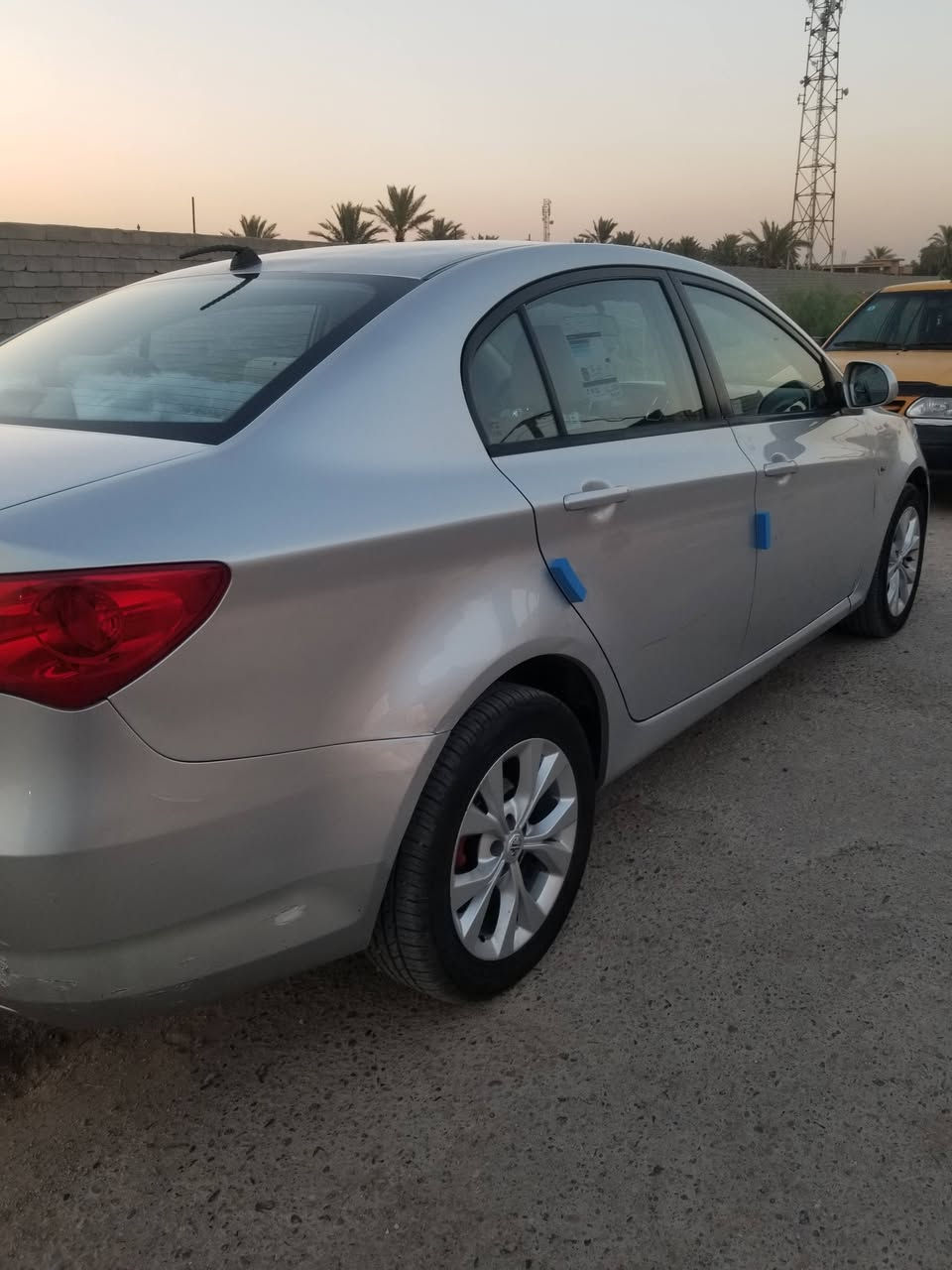 MG
موديل2012
سياره جاهزه كل نقص ما بيه
تبريد ثلج
سعر مناسب 74
هزه جديده شرط تحويل
مكلف بنشر
*********** ابو عمار
