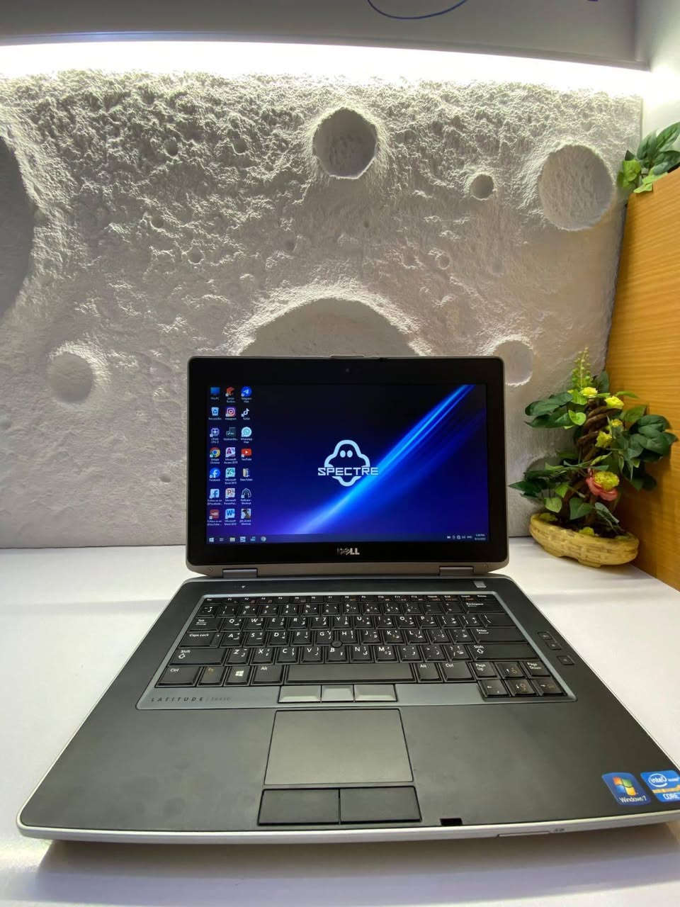 Dell 6430
لابتوب نظيف و سريع و بسعر ممتاز 🔥

المعالج i5

الهارد 128 كيكا 

الرام 4

الجهاز قابل للتطوير 

حجم الشاشه 14

يحتوي على منفذ قرص

يحتوي على منفذ سيمكرت 

كيبورد عربي و انجليزي ليزري

ويندوز 10 

يأتي الجهاز مع الشاحن الأصلي فقط و يدعم الشحن السريع

ضمان الجهاز شهر كامل استبدال
سنة كاملة سوفت وير
مع ضمان الفحص أمام مندوب التوصيل تفحص على راحتك ثم  تستلم 🤍
كل هذا بسعر 125 الف بس والتوصيل مجاني 🔥
***********

