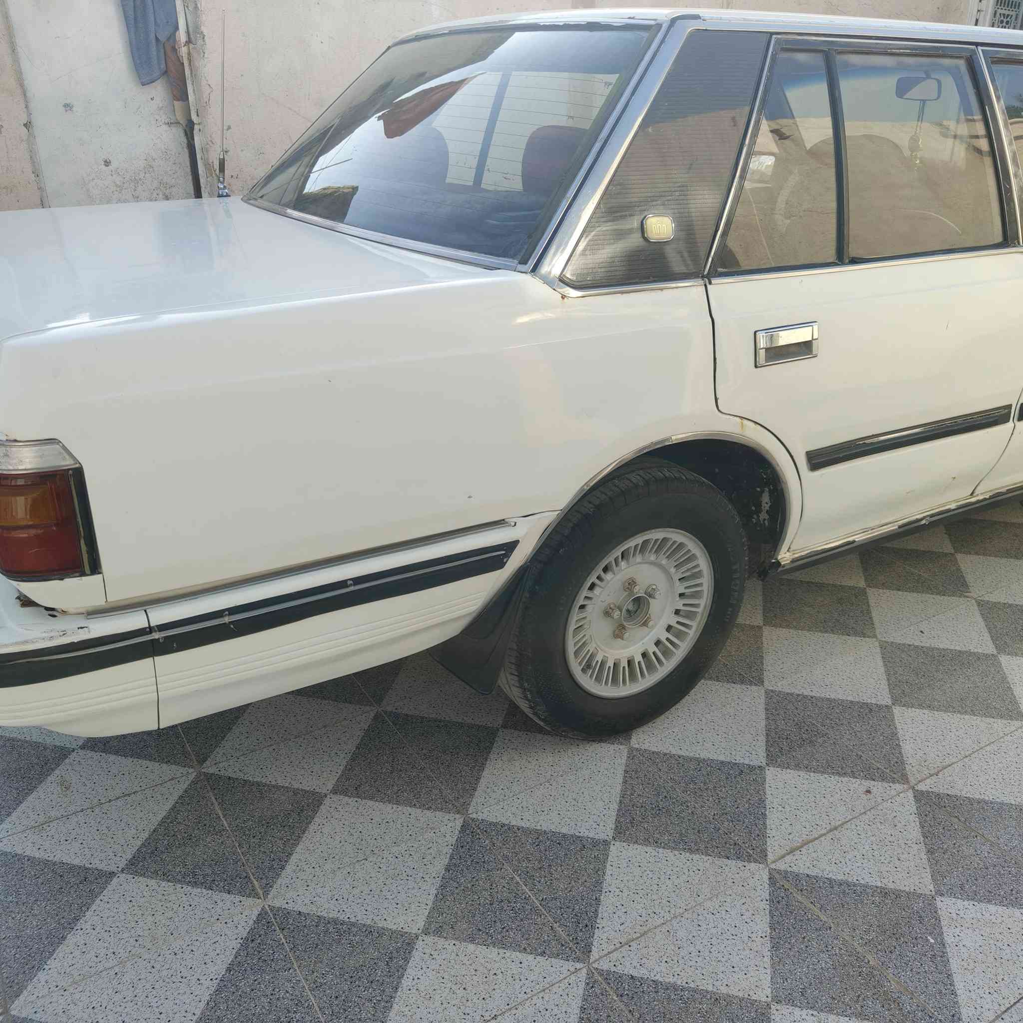 سلام عليكم سوبر موديل 85   رقم بغداد بسمنا انكليزي  سياره مكفوله كفاله عامه من لضربه ولصبغ ول برد ول فتح ول تكحيل گير ومكينه جديدات  سعر 53مكاني ذي قار . قضاء النصر اتصل على
 رقم ***********
