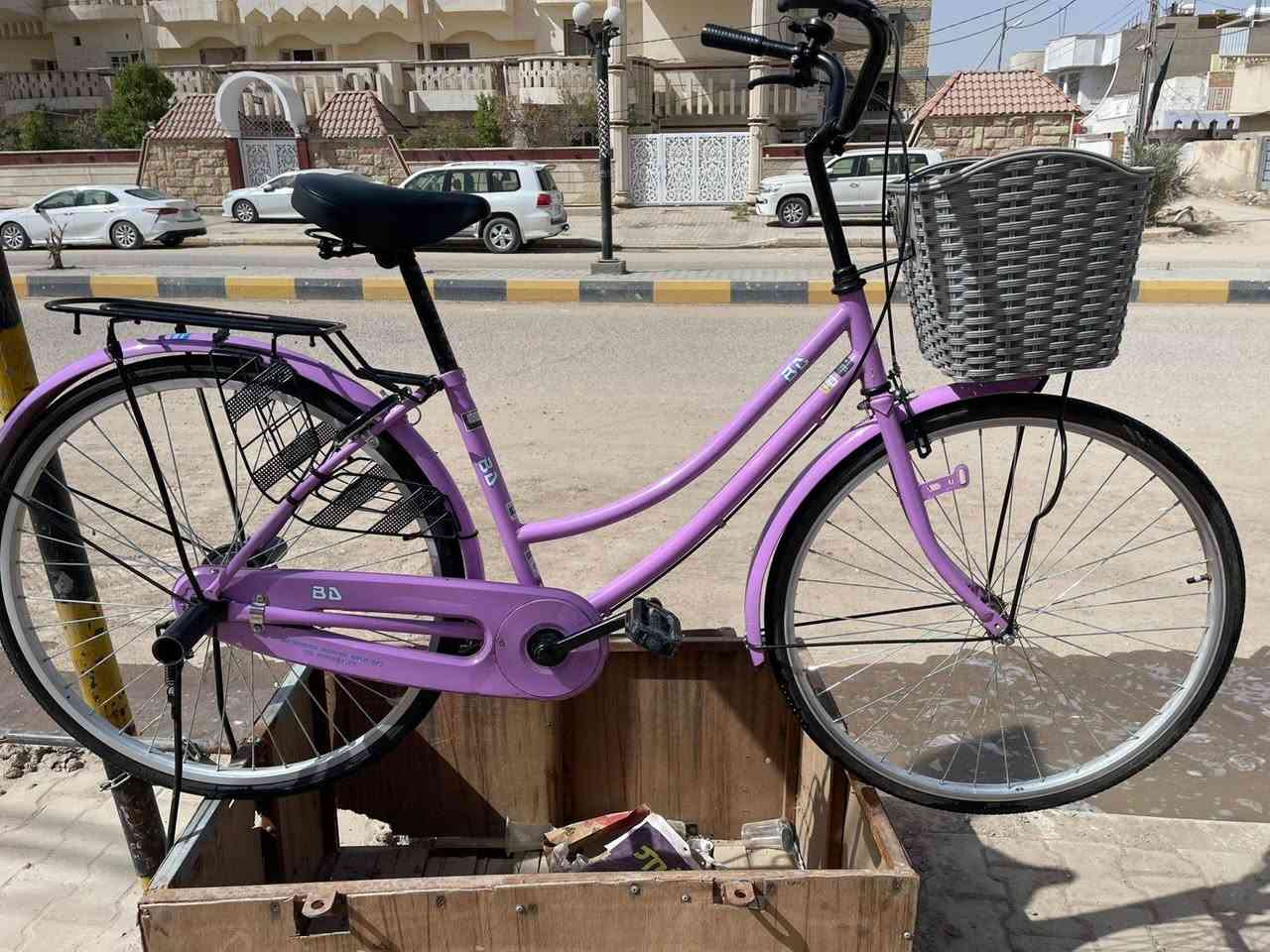 سلام عليكم باسكل بناتي حجم 26لون بنفسجي موديل 2020 مكان الديوانيه عروبه الأولى سعر ميه و ربعين وبي مجال رقم *********** وبخدمه طيبين
