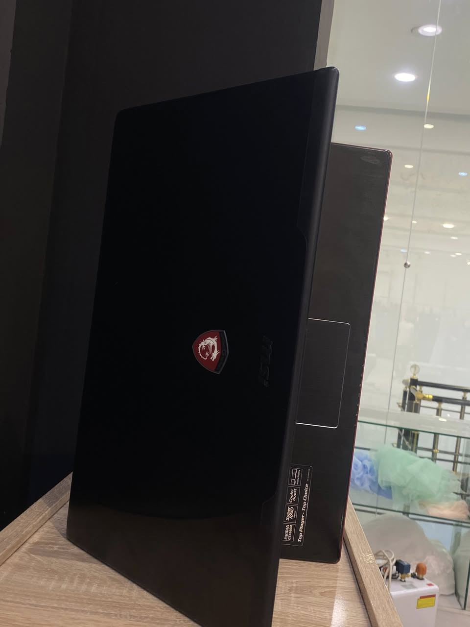 لابتوب msi 🔥⚡️كيمنگ للألعاب القويه ولبرامج المونتاج
رام 8 
كارت خارجي 2 كيكا 

Core i7 💪🏼
ذاكرة 256 ⚡️
ححجم 17 انج 
جيل رابع 
لابتوب نضافه موضحه بلصور ⚡️🔥
اضائه كيبورد 💡
مكاني موصل 
للاستفسار اكثر اتصل 
***********
