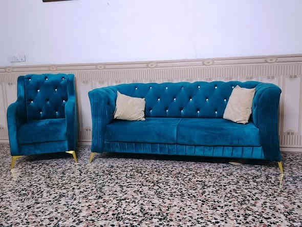 السلام عليكم تخم للبيع 10مقاعد مستخدم كلش قليل موديل تركي تنفيذ عراقي تسكام بلوك اسود خشب روسي سفنج مميز اول الون تركوازي السعر 650 الاستفسار الاتصال على الرقم ***********... متواجد ماسنجر المكان حله وردية خارج
