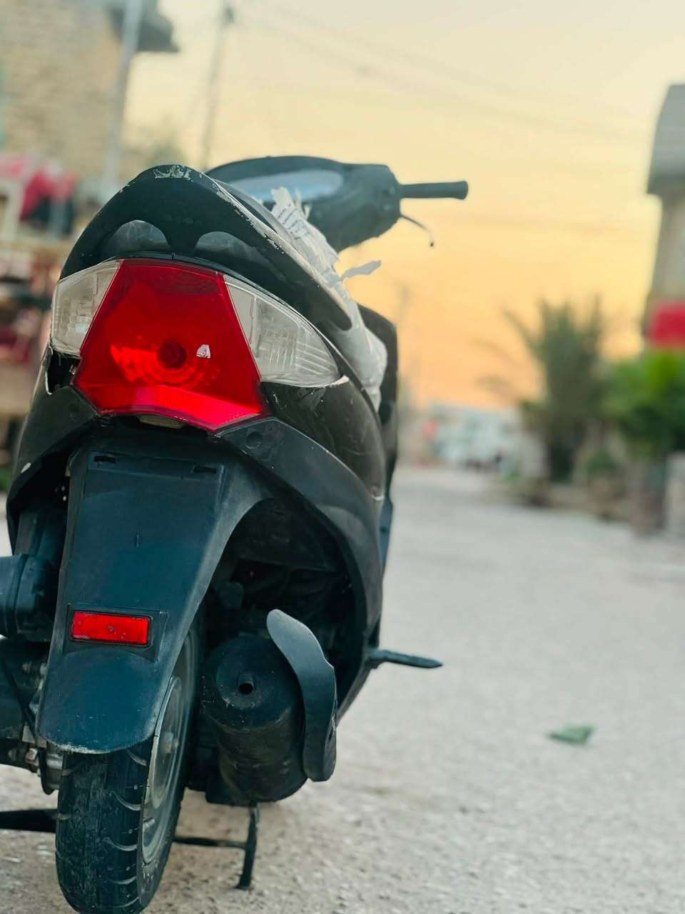 سلام عليكم دراجة البيع ١٦مفتوحه ومجفته جديد قبل سبوع سعر خاص و اتصل ***********

