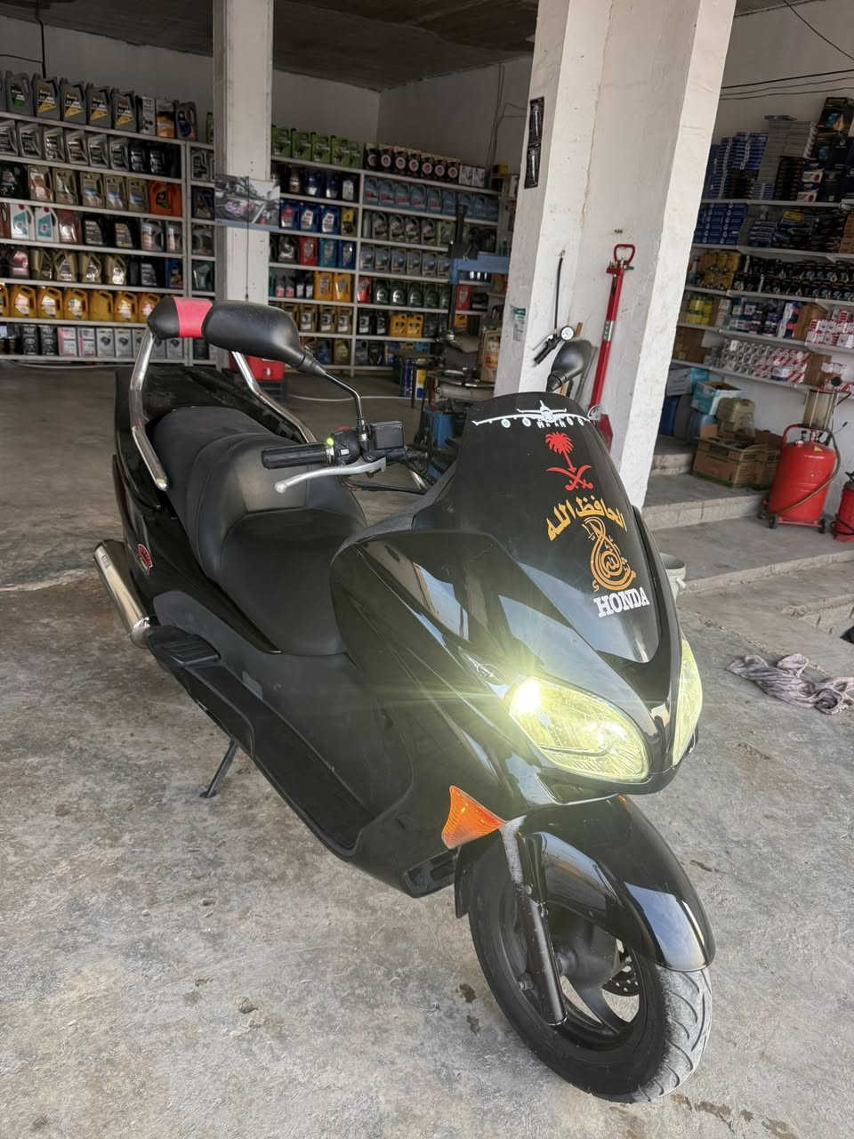 سلام عليكم ورحمة الله وبركاته دراجة 0/9رمبة جديدة للبيع الشراي يتصل ويدلل للعلم مرة وحدة امبدل الدهن موتل ***********
