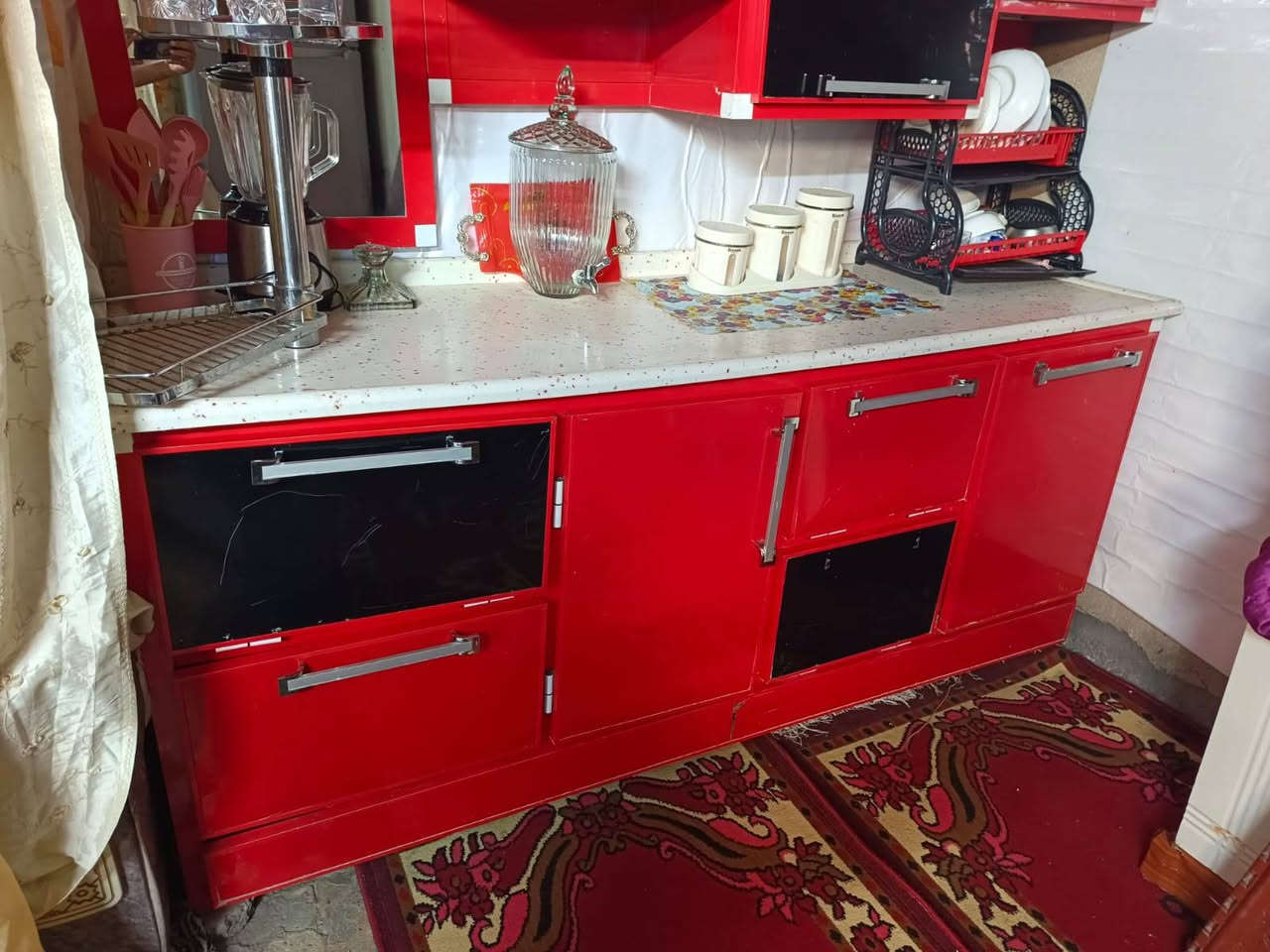 السلام عليكم كاونتر للبيع مرمر المكان البلديات السعر 200 قطعتين أجهزة كهربائية للبيع ***********
