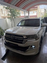 لاندكروز بريم • ٢٠٢٠ • ١١٧ الف كم