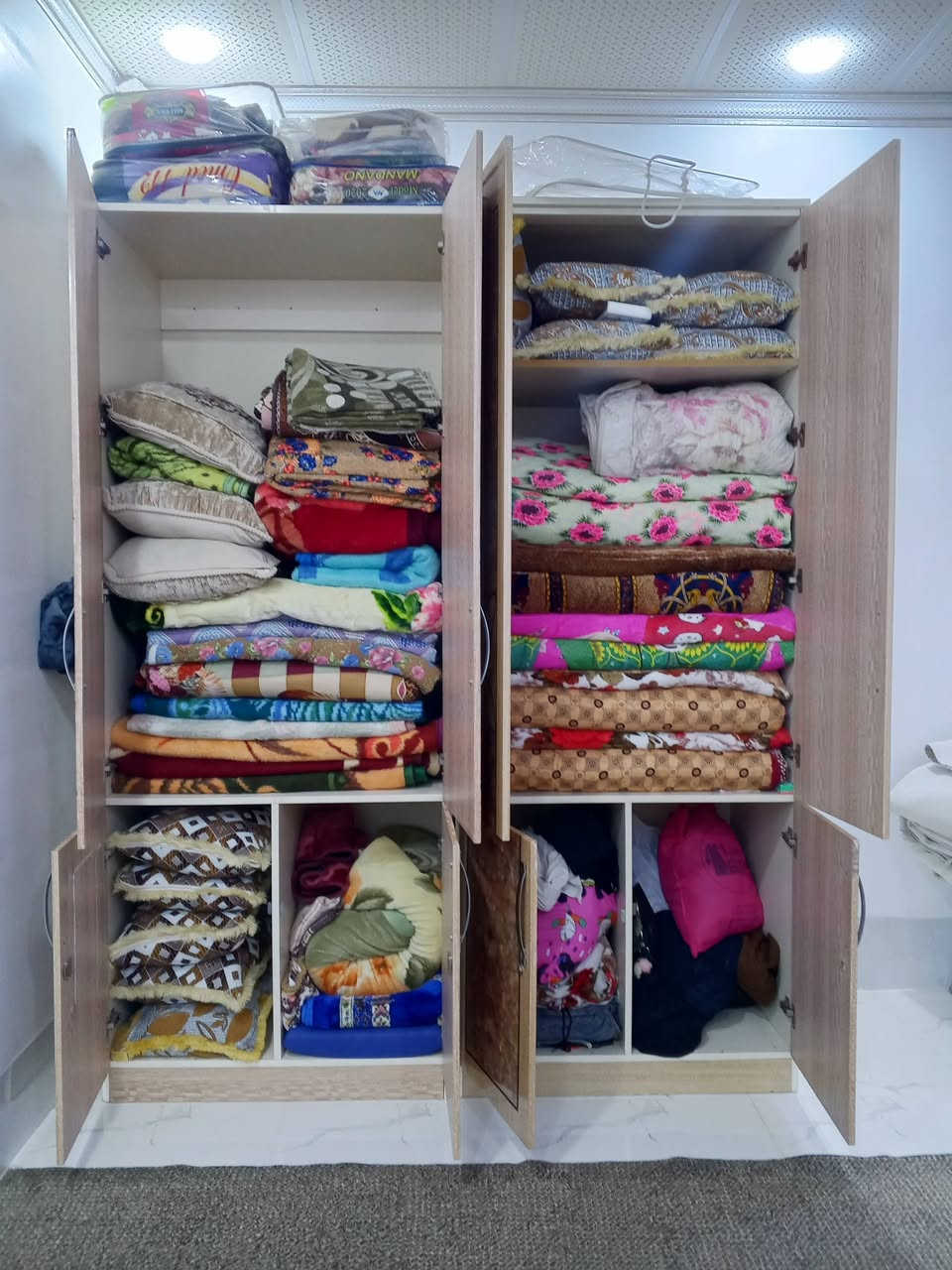 معرەزیکی 2مەتر دەستکرد زۆر زۆر پاکە سعری 125هەزار
***********
