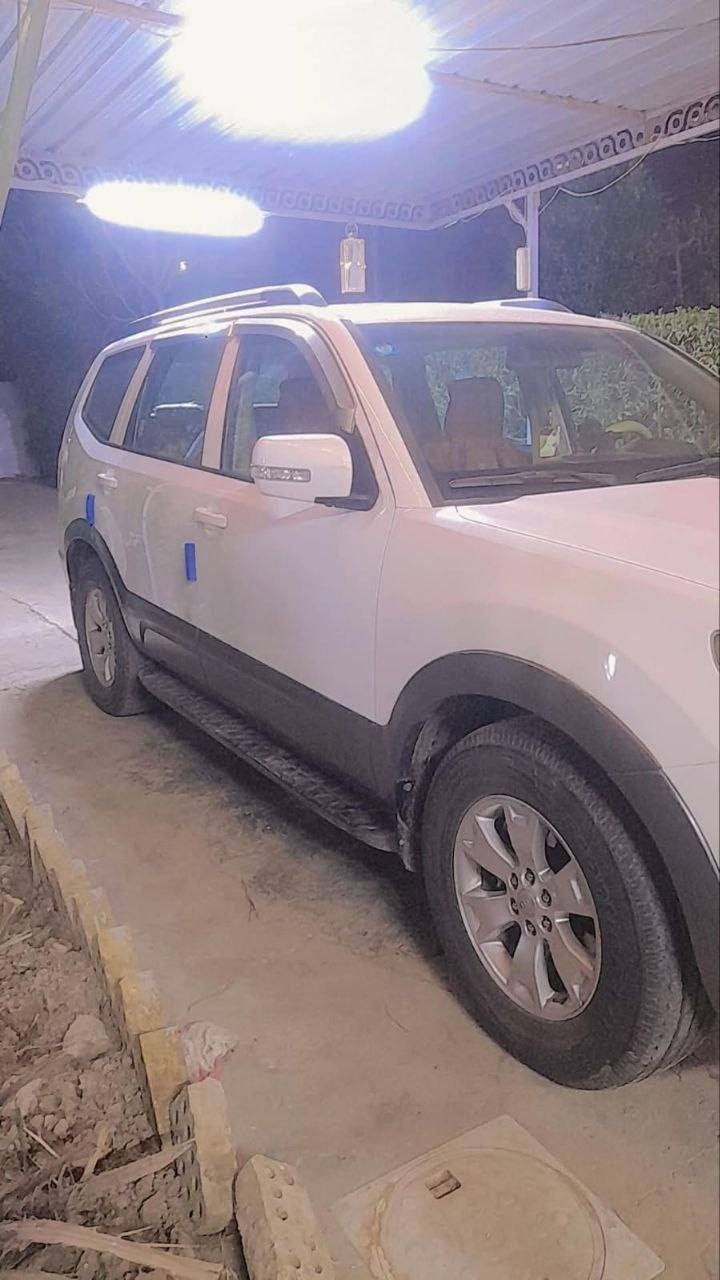 للبيع كيا موهافي موديل 2012 خليجي استيراد خاص  كفاله عامه ماعدا شبر بل جاملغ الامامي وموجود صورته قبل التعمير كير مكينه تبريد مكفول تبريد 3 قطع تحكم جهتين حسسات خلفيه جنطه شفط سلايد روف كشنات مخمل ارضيه جلد تخم تاير جديد رقم بغداد انكليزي باسمي تحويل مباشر السياره جاهزه لاخر حبايه مال بيت للعلم السياره مو فور ويل تو ويل السعر 147 وبيها مجال حك الجيه مكاني بغداد الدوره رقم ***********
