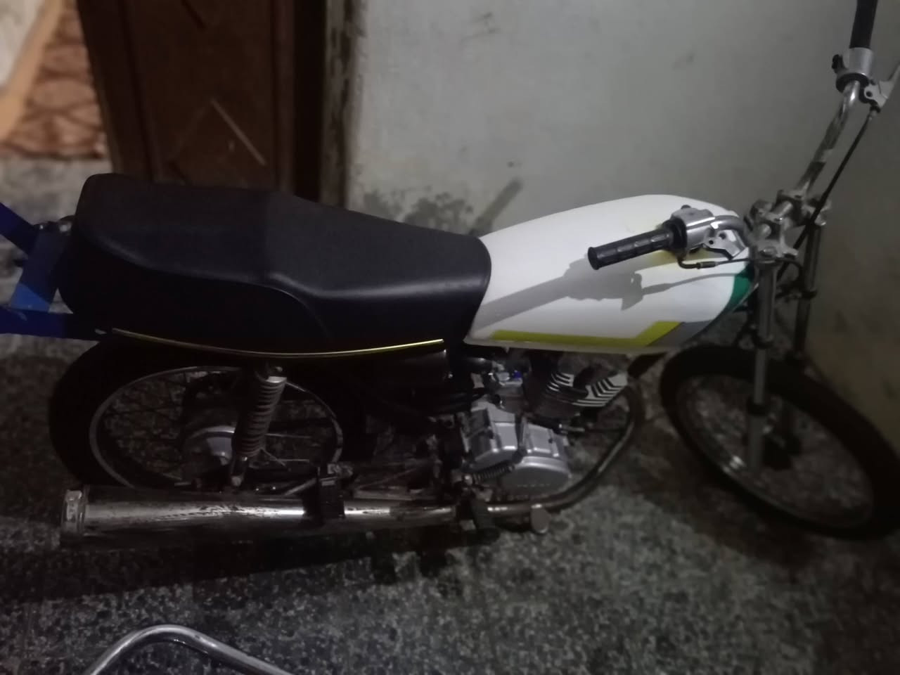 سلام عليكم دراجه نامه للبيع شغاله ودراجه مايرادلها شي مشي يخبل يعني مال شغل دراجه كلك كلك كلك الشراي بل خدمه سعرها 425 وبيها مجال قليل كلش


**إذا كنت صاحب هذا الإعلان وتريد حذفه لأي سبب، رجاءا أرسل رسالة إلى الدعم الفني**