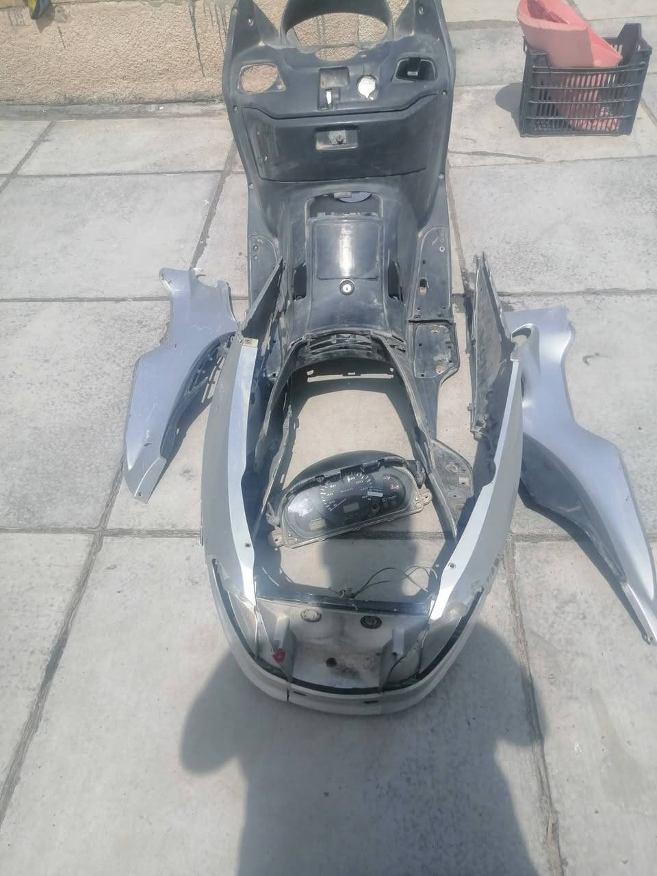 سلام عليكم تفصيخ سكاي ربع سويج كابريتر يوجد توصيل ***********
