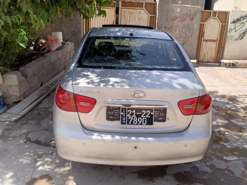 بەناوی خوا ئاڤانتی فول فول 2009 بیلاد سڵاید ،کۆدی ئاسایشی هەیە بێ کێشەو موشکیلەیە،شاشە ئایپادی ئەندرۆیدی ئەسڵی ،سوکان ڤۆلیۆم تەبرید لەمس،کوشین هیتەر و جلد ،ئاوێنە کارەبایی و شەفت ،دەکشن بەرز ،کوشین جەک  تەبرید لەسەر سویچ ئیش ئەکات وەکو بەفروایە،ABS،مەکینەو گێڕی بەشەرت ،جامەکانی نەشکاوە ،حاسە ،زۆر توندو تۆڵە چرکەی تیانیە ،چوار تایەو ویلی لۆک لۆکی لەژێرە ویل کەپ ،بەشەرتی ئەوەی سەقفی بۆیاخ نەبێ  و بێ قرچ و بێ دەعم و لێدراوە کۆدکراوە لەکەلارم نرخی 46 گەڵا و مەعامەلە *********** كالار, السليمانية
