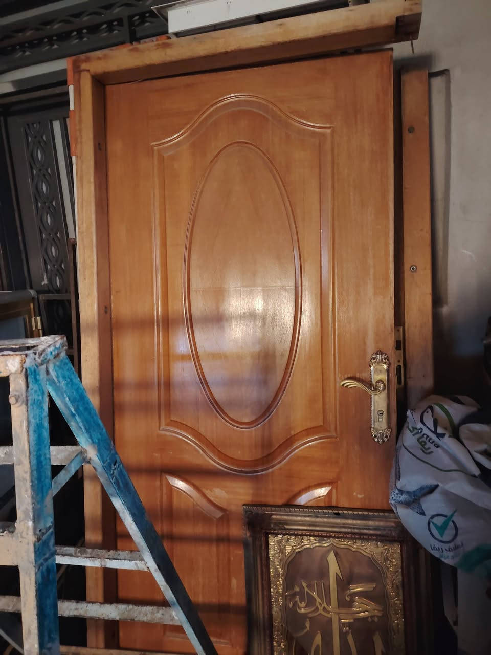 للبيع أغراض *********** مكان كوير
