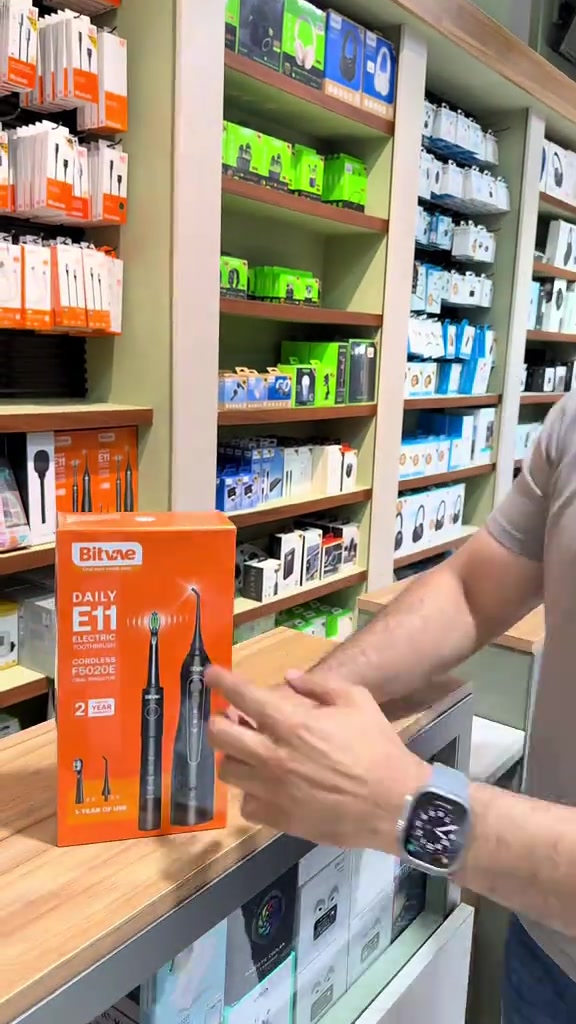 ✨ فرشاة الأسنان الكهربائية Bitvae E11 + جهاز تنظيف الأسنان المائي F5020E ✨ احصل على عناية متكاملة لأسنانك وفمك مع Bitvae E11 🦷💧 منتج يجمع بين فرشاة أسنان كهربائية ذكية و جهاز تنظيف مائي للأسنان لتنظيف عميق وإزالة بقايا الطعام والبلاك بسهولة! ✅ تنظيف قوي وفعّال للأسنان واللثة ✅ عدة أوضاع تنظيف تناسب الاستخدام اليومي ✅ جهاز تنظيف مائي للوصول للأماكن الصعبة بين الأسنان ✅ بطارية قوية وعمل لاسلكي مريح 🔋 ✅ يأتي مع رؤوس إضافية تكفي لفترة استخدام طويلة 🎁 ✅ تصميم أنيق وعصري وسهل الحمل 💰 السعر: 50 ألف دينار فقط 🚚 التوصيل: 5 آلاف دينار لكل محافظات العراق 📞 للطلب والاستفسار: *********** ☎️ #creatorsearchinsights 
