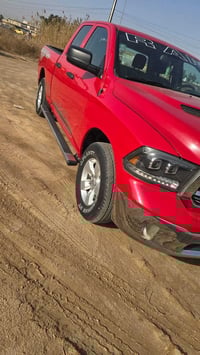 للبيع رام عدد ٢ وثنينهن ارقامهم بغداد الأولى 2021 لون أحمر كلاسك مواصف...