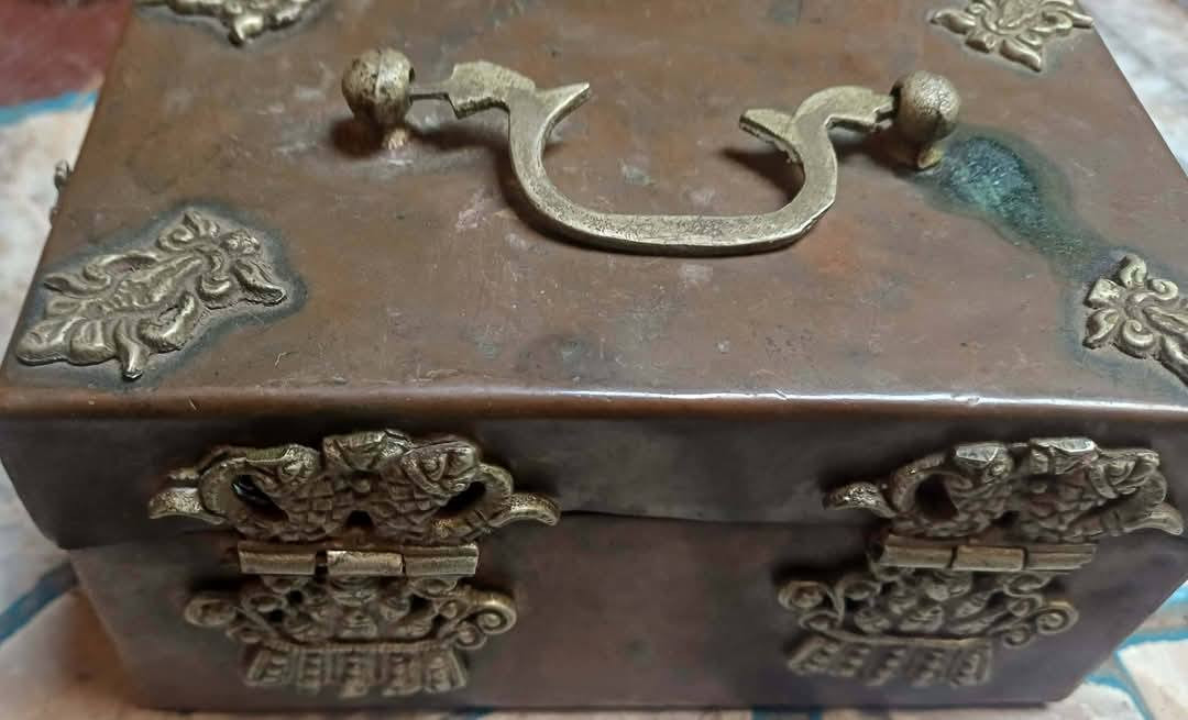 اشياء قديمه مالات جدي الله يرحمه ومحتفض بيهن اريد ابيعهن وعندي سبح ٢ وخاتم سليماني قديم


**إذا كنت صاحب هذا الإعلان وتريد حذفه لأي سبب، رجاءا أرسل رسالة إلى الدعم الفني**