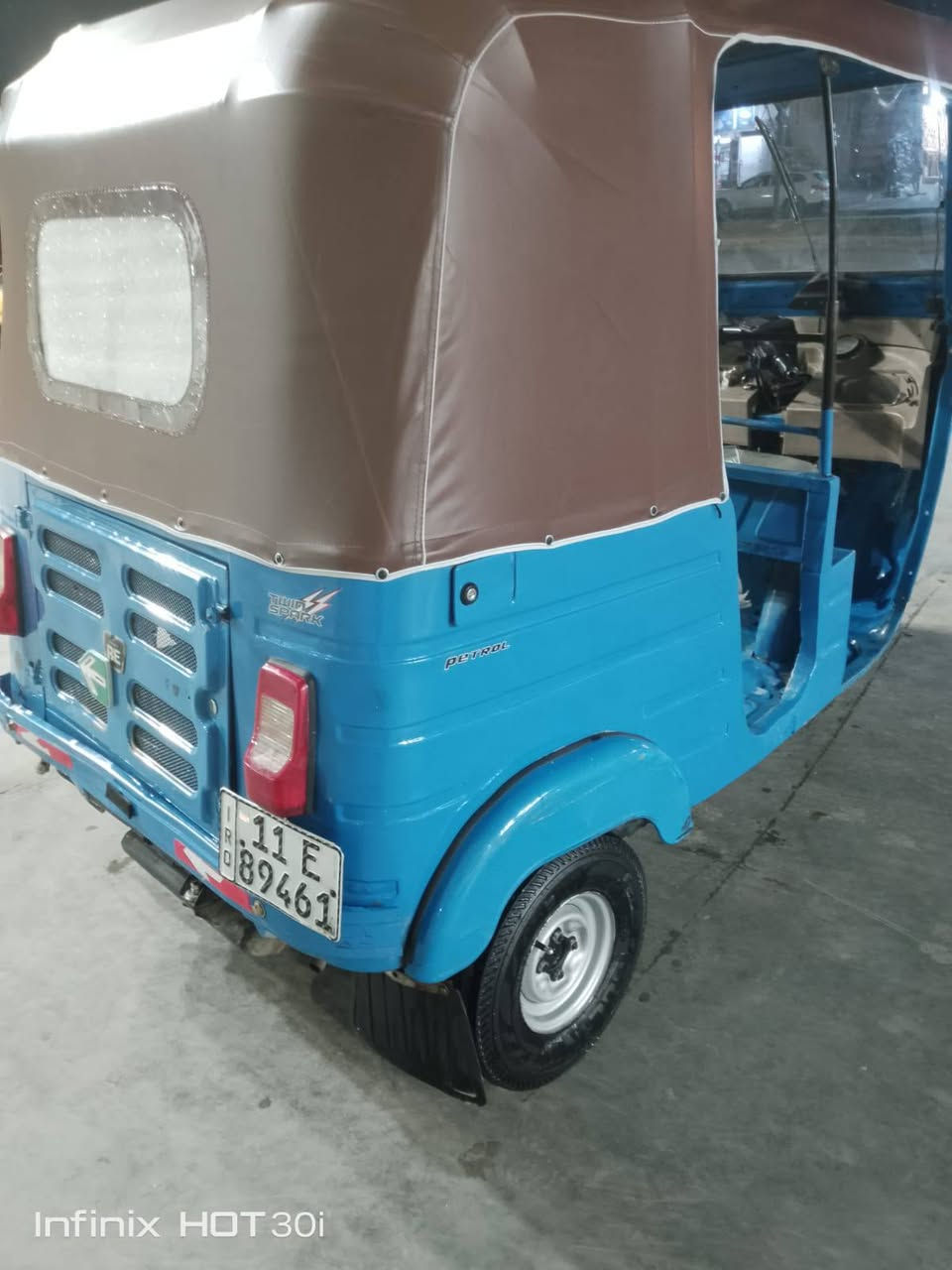 سلام عليكم تكتك للبيع 20 شهر 12 رقم وسنوية تحويل ثاني يوم تكتك جديدة شراي يتصل *********** مكاني سبع قصور شارع ابو علي
