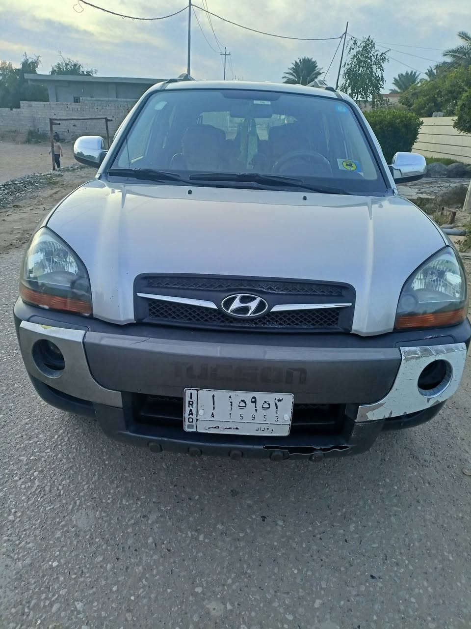 السلام عليكم توسان خليجي موديل 2009 رقم بغداد سنوية لحد 2030 سياره بيه بارد بسيط كما موضح بلصور  جوه قبغ  البانزين فقط والباقي كفاله عامه للبيع فقط السعر 128 وبيها مجال بسيط *********** ديالى المقدادية اتصل وبيك وتدلل
