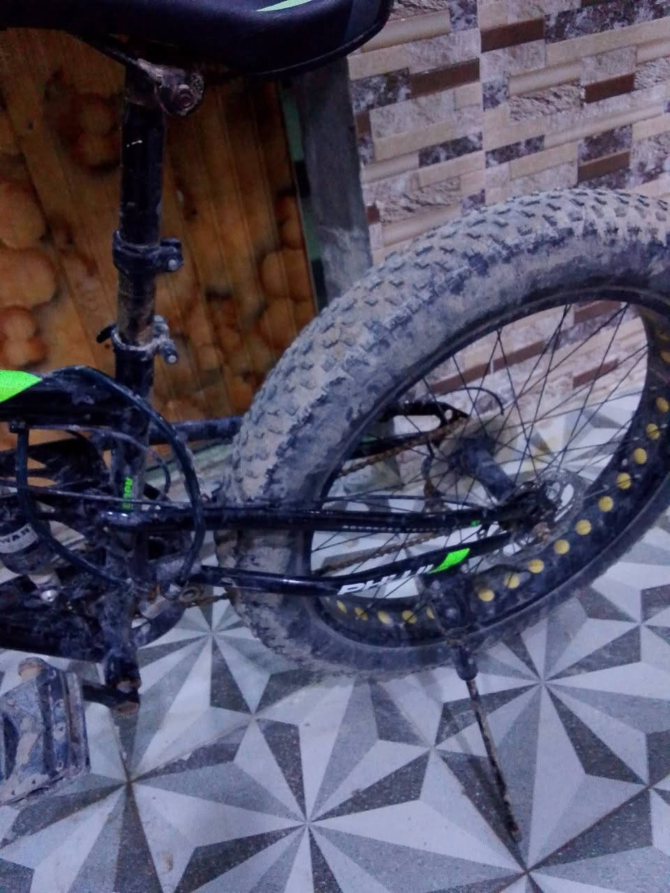 بايسكل دبابة للبيع لتشوفون بي طين بايسكل كلش نضيف بي عطل ضعيف وميكلف صجم للستيرن. الامام فقط العنوان بغداد _ابي غريب السعر 200وبي مجال


**إذا كنت صاحب هذا الإعلان وتريد حذفه لأي سبب، رجاءا أرسل رسالة إلى الدعم الفني**