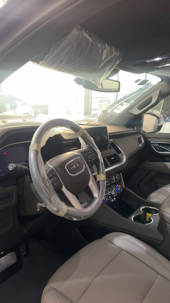 سلام عليكم
يوكن جمسي 2024خليجي
اخت الزيرو مرقم كامل ماشيه 200km
Sle
وكاله المنصور خليجي 
كفاله عامه 
530$
وبيه مجال بسيط للشراي
مكان السياره البياع
***********
