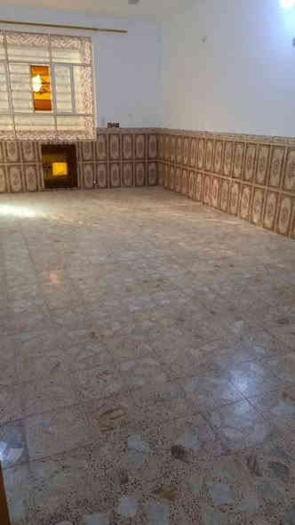 227
دار للايجار  (200 متر) حي النداء
 شارع المجمعات عمود 54 خلف مدرسة اليقين الاهليه
السعر الايجار 400 الف 
يحتوي على طابق واحد
 غرف2  مطبخ   صاله   استقبال
خزان    ماطور.    خط مولد 
ـــــــــــــــــــــــــــــــــــــــــــــــــــــــ
دار بنضافه 80 بال،100كلوله من طرف علي علي امانه ابو فاضل  
للاستفسار ..***********
***********
