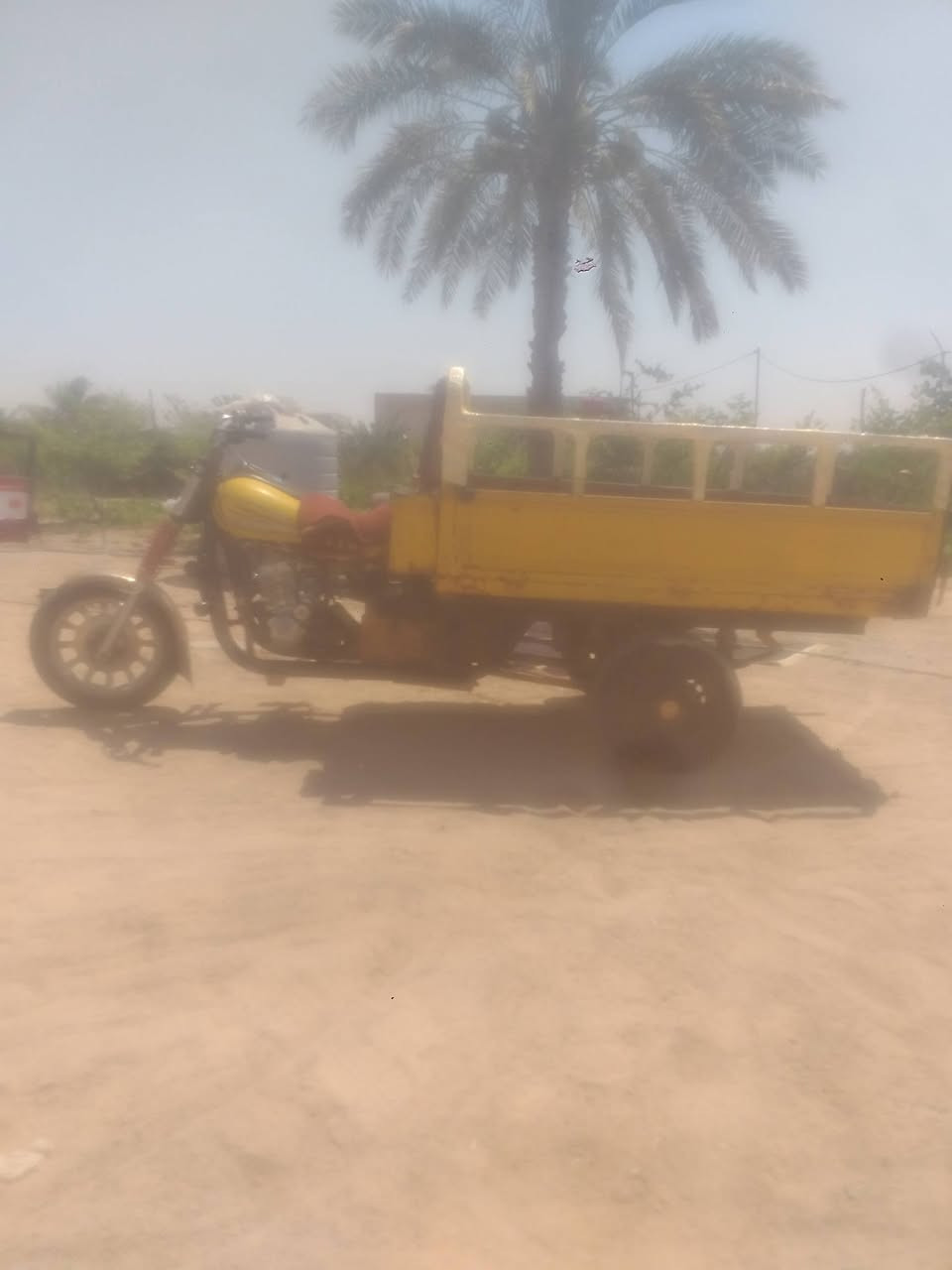سلام عليكم ستوته امتي ار رقم ابيض منتهيه لسنويه وراعيهة ما ندله وسنويه بسمه وعندي مكاتبه ويه لولد لمشتريهة من عنده محرك ابو لفهد باب لول محرك برقي ما مفتوح بي مكفول بس كلاجات مبدل فقط محرك يخبل وناعم  ولركبه ملحومه ومطوكه رواصط وشكد ما تريد تحمل حمل ما يهمه وكسن لطش  مكاني شط لعرب لحوطه سعرها مليون بيهة مجال قليل  ***********
