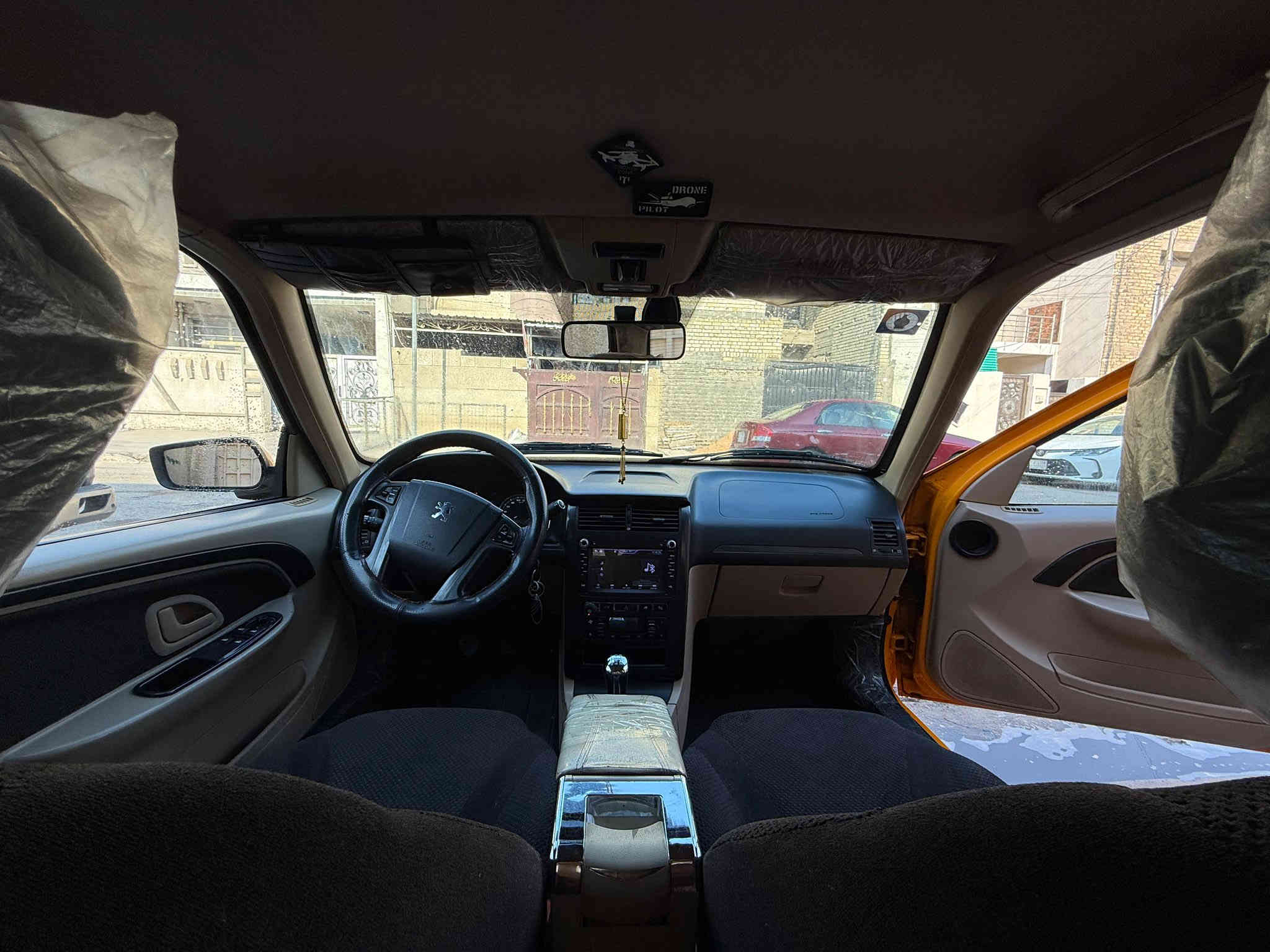 السلام عليكم 
بيجو بارص ٢٠٢٤ ماشية ٢٩ الف زيرو على وضع الشركة 
مكفولة كفالة عامة گير ومكينة وگشر 
السيارة جديدة واستخدام شخصي ممشتغلة تكسي 
السيارة غاز بانزين 
تبريد تتفئة 
نوزلات جدد 
بلكات جدد 
دسكات جدد 
تخم تاير جديد 
فيت بم وكلاص جدد 
باتري جديد
مري شفط شاشة وكامرة  
بانزين فقط محسن ودهن وفلتر ارقى نوعية 
السيارة على وضع الشركة غرفة جداً نظيفة لا كسر لا زلغ 
صدر ١٠٠٪؜ شركة 
مطلوبة مصرف واستقاع مباشر السيارة باسمنه
اسويلك وكالة واي كفالات اني حاضر 

بغداد السيدية 
*********** 

السعر ٨٢ وبيها مجال قليل الشراي يتصل وبي خير ويدلل
