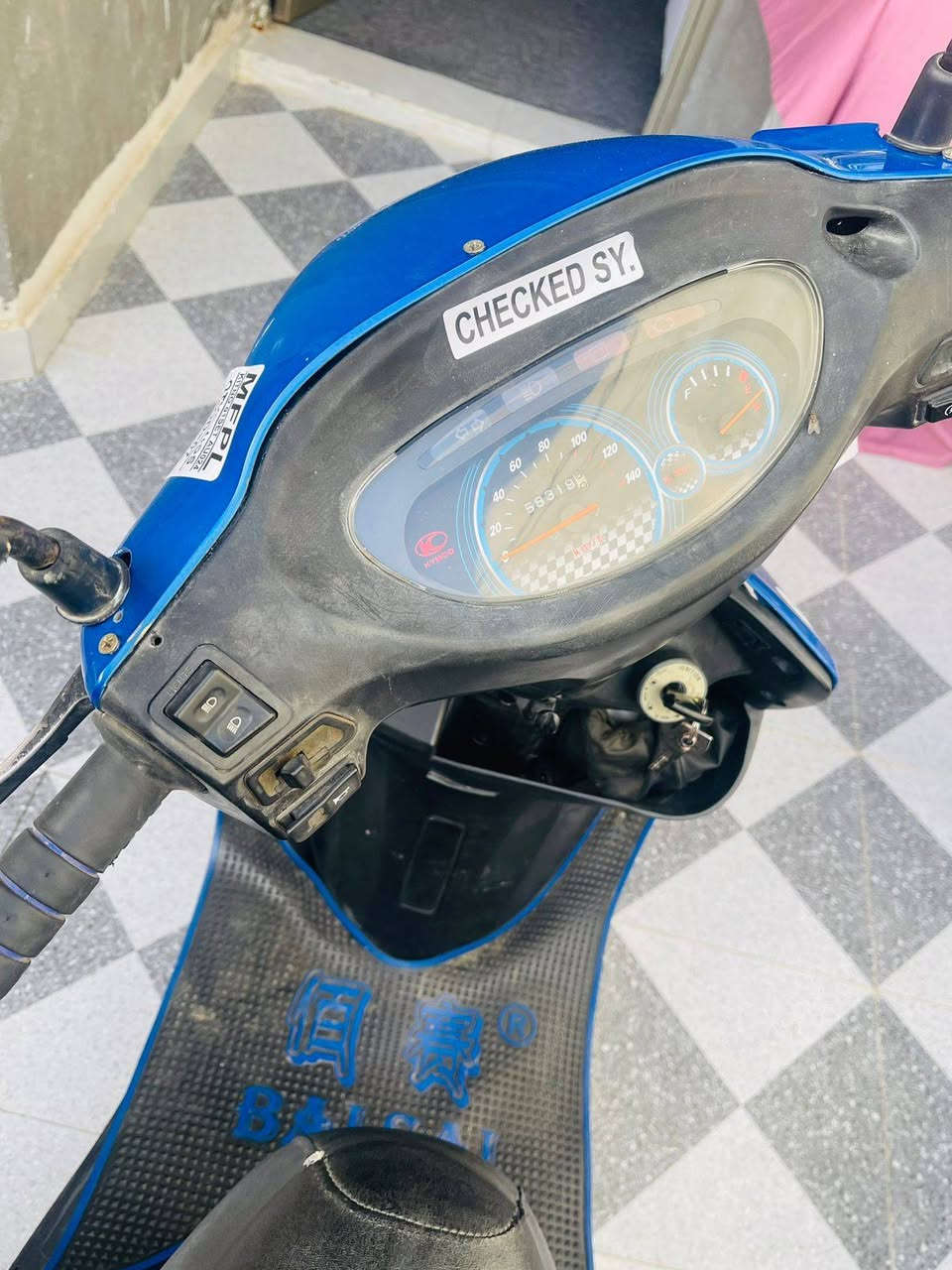 سلام عليكم
دراجه كامكو V2
مديل 15
السعر 775 وبيه مجال 
***********
