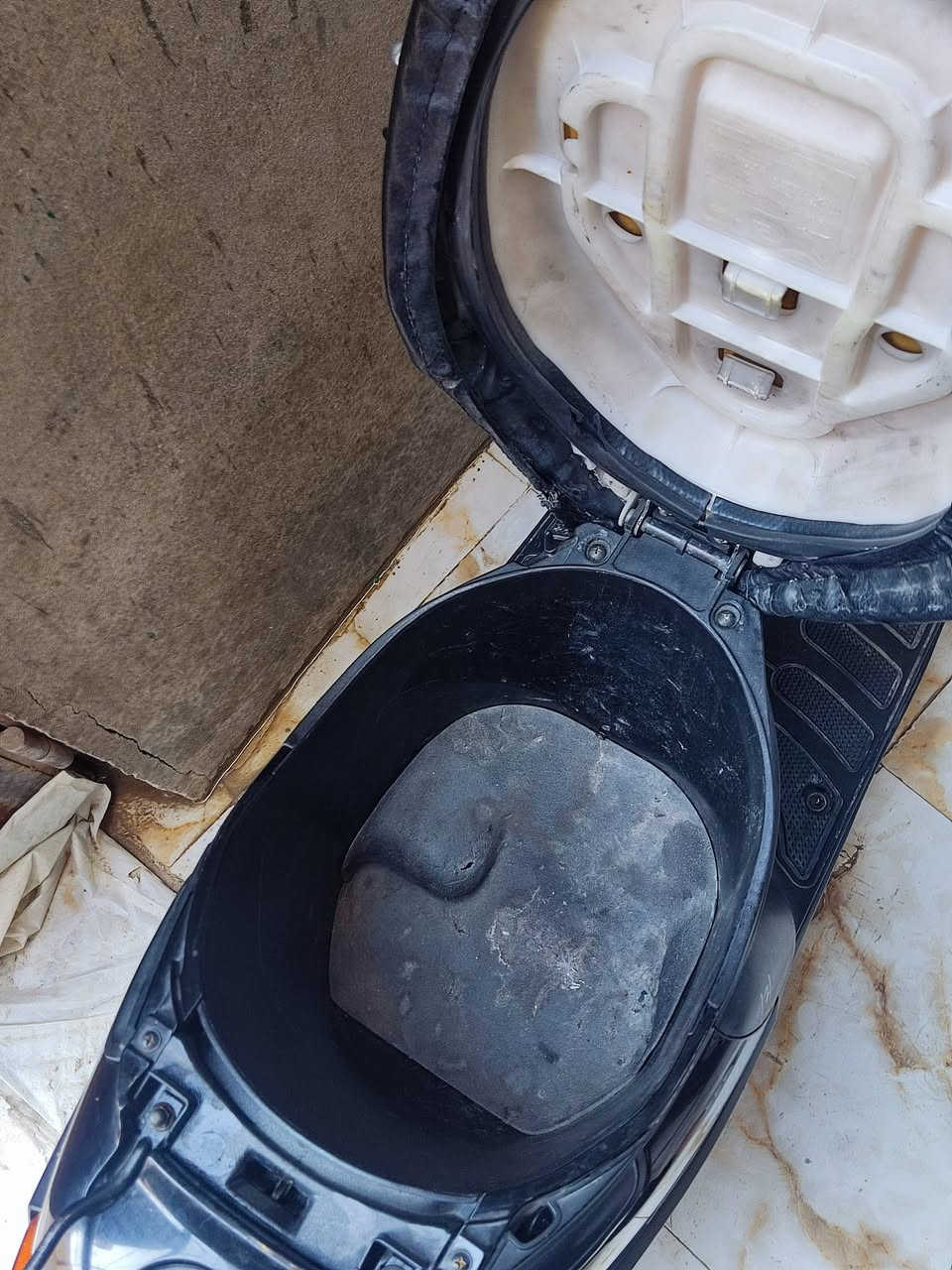 سلام عليكم دراجه بطه مكفوله كفاله عامه مامفتوحه جيب فيتر وتعال فحص دراجه بلاديه كله سلف هندر زوج تايرات جدد سعر ٤٢٥ بيه مجال مكاني كربلاء قرب فندق بارون الرقم.        ***********
