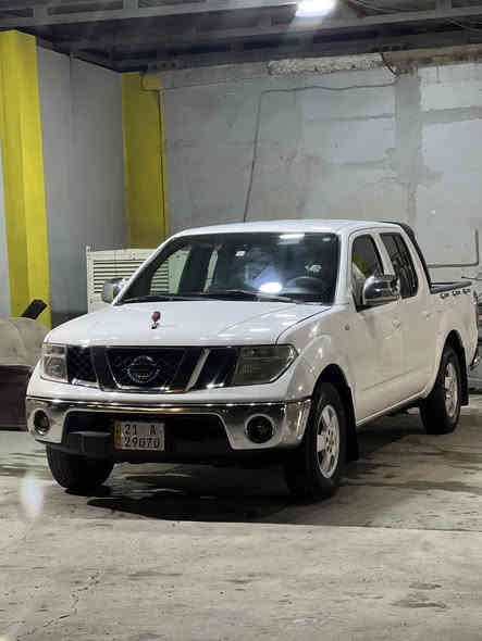 ناڤارا ٢٠٠٩  
بێ بۆیاخ پاک و جوان بێ سەرف
بێ لێدراو 
ڕادێتەری ئاو و گەرم و ساردی تازە 
تەقە و ڕەقە بە شەرت
پاتری تازە
شاشە ئایپاد  
سەنەوی تا ٢٦ تازەیە بەناوی خۆمەوەیە

***********
***********
